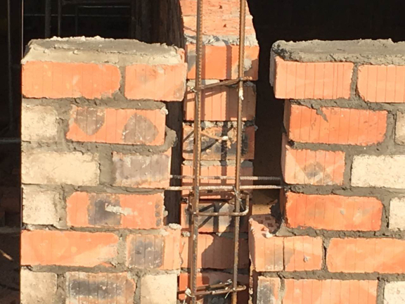 建筑工程砌体工程质量通病及防治措施-T字墙处构造柱拉结筋未按设计图纸三向布置 建筑工程砌体工程质量通病及防治措施-T字墙处构造柱拉结筋未按设计图纸三向布置